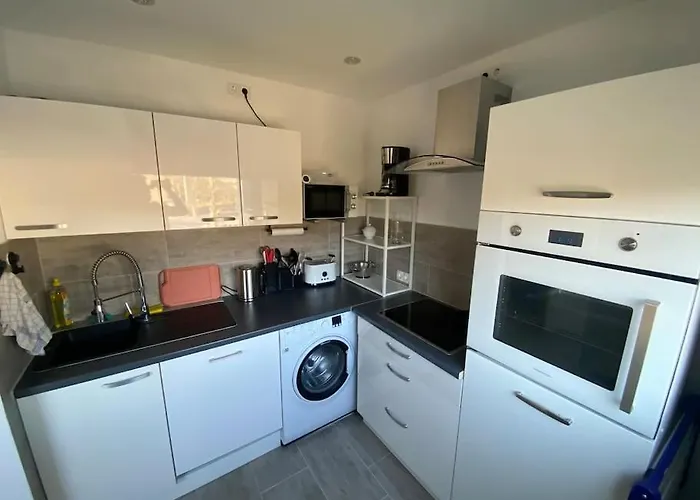 3,5 Zentrale Lage Дуйсбург